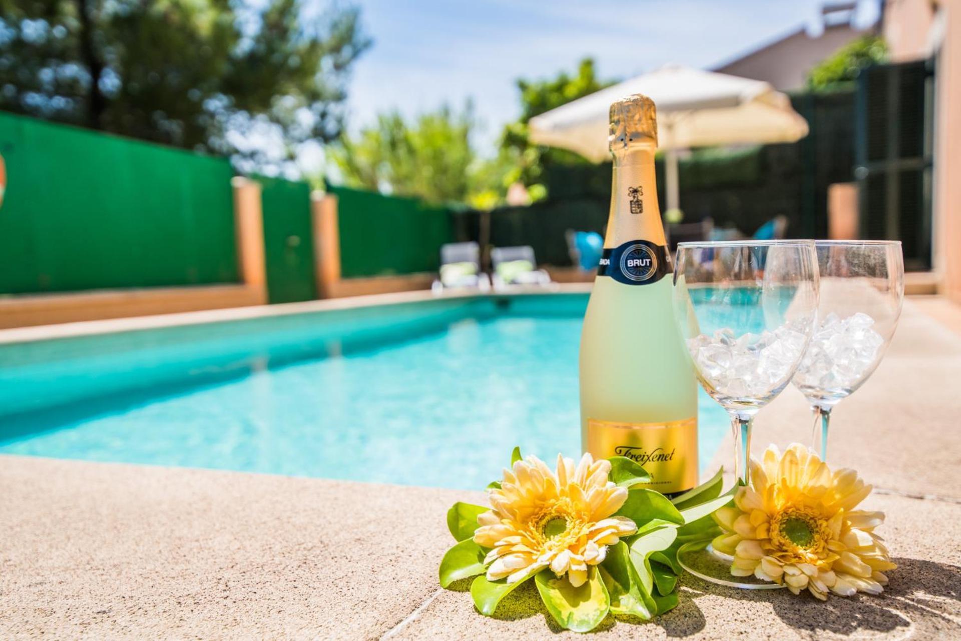 Ideal Property Mallorca - Delicias Alcudia  Bagian luar foto
